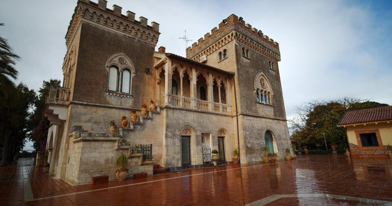 Frühstückspension Castello D'urso Somma